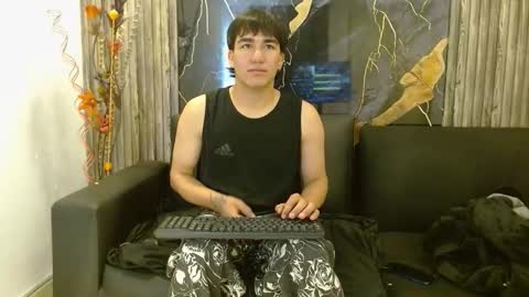 tommy160920 online show from 11-14-25, 02:16