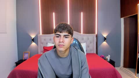 Tommy  online show from 10-29-25, 03:42