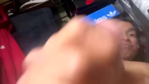 Snapshot of tommy375456 chatting on 01-27-25, 08:39 tommy375456 online show from 01-27-25, 08:39