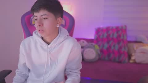 Blue  online show from 11-10-25, 12:37