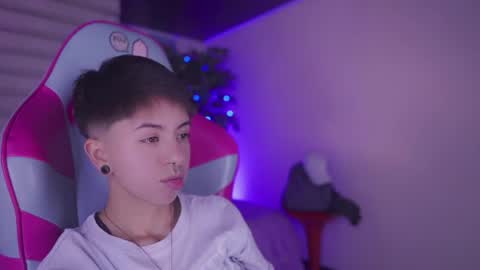 Blue  online show from 04-01-26, 01:28