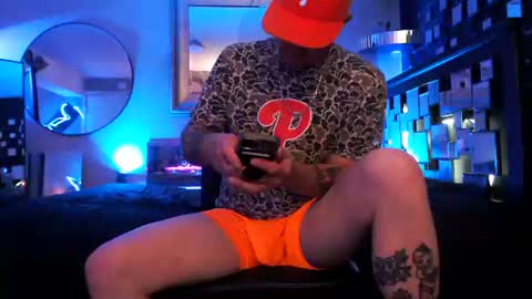 Snapshot of tommy_knuckles chatting on 06-14-26, 01:46 Tommy online show from 06-14-26, 01:46
