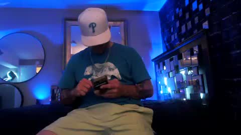 Snapshot of tommy_knuckles chatting on 07-05-26, 02:29 Tommy online show from 07-05-26, 02:29