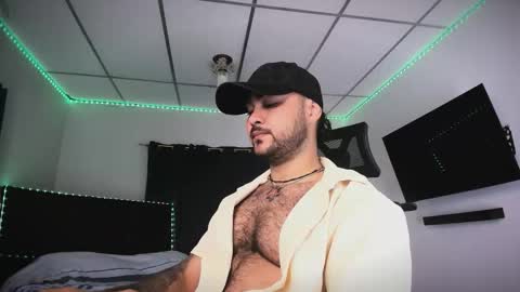 Snapshot of tommy_sccott chatting on 02-03-26, 09:31 tommy_sccott online show from 02-03-26, 09:31