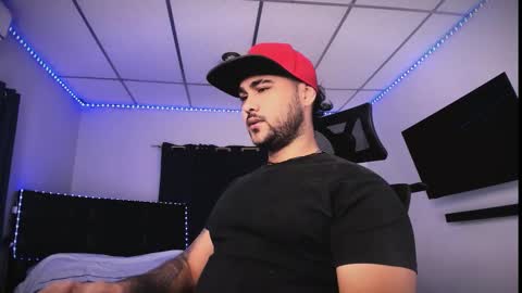 Snapshot of tommy_sccott chatting on 02-07-26, 09:29 tommy_sccott online show from 02-07-26, 09:29