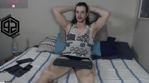 Tommy Sins online show from 10-22-25, 08:52