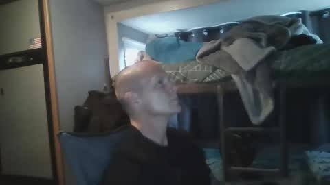 Snapshot of tommygunsfit chatting on 03-15-26, 01:00 tommygunsfit online show from 03-15-26, 01:00