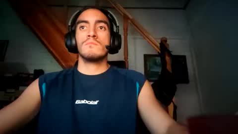 Snapshot of tommypv20 chatting on 12-26-24, 06:09 Tommy online show from 12-26-24, 06:09