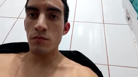 Snapshot of tommypv20 chatting on 10-26-25, 05:13 Tommy online show from 10-26-25, 05:13