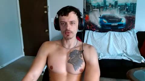 Snapshot of tommystrokes_ chatting on 07-13-26, 07:05 Tommy Strokes online show from 07-13-26, 07:05