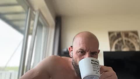 Snapshot of tommyx01 chatting on 05-04-26, 11:06 Thomas Fit online show from 05-04-26, 11:06