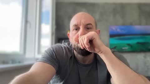 Snapshot of tommyx01 chatting on 05-21-26, 07:26 Thomas Fit online show from 05-21-26, 07:26