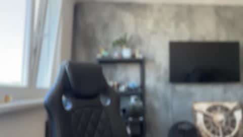 Snapshot of tommyx01 chatting on 05-29-26, 07:39 Thomas Fit online show from 05-29-26, 07:39