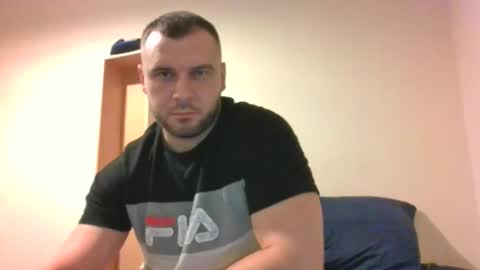 tommyy19901 online show from 10-09-25, 06:28