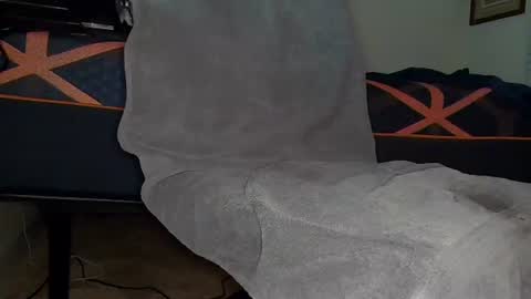 Snapshot of tomt64387741 chatting on 10-06-25, 03:26 Thomas online show from 10-06-25, 03:26