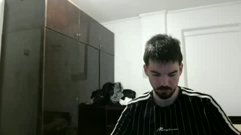 Snapshot of tomylind chatting on 06-24-26, 09:14 Onlyfans - Tomylind keep you in touch there online show from 06-24-26, 09:14