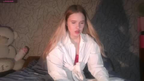 Snapshot of toni_pittmann chatting on 06-06-26, 03:17 toni_pittmann online show from 06-06-26, 03:17