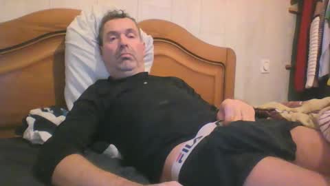 Snapshot of tonio1972 chatting on 10-20-25, 06:03 tonio1972 online show from 10-20-25, 06:03