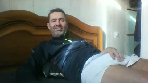 Snapshot of tonio1972 chatting on 12-15-25, 11:36 tonio1972 online show from 12-15-25, 11:36
