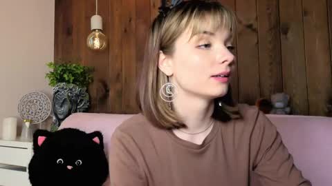 Snapshot of tonitatooker chatting on 06-08-26, 01:28 Melissa online show from 06-08-26, 01:28