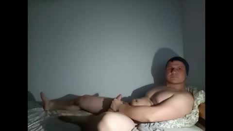 Snapshot of tonny54880 chatting on 01-13-26, 06:35 tonny54880 online show from 01-13-26, 06:35