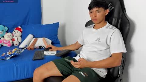 Tonny online show from 04-21-26, 12:34