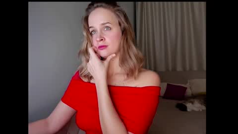 Snapshot of tony_and_alice chatting on 12-26-24, 03:53 Tony and Alice online show from 12-26-24, 03:53