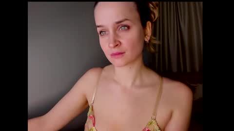 Snapshot of tony_and_alice chatting on 01-13-25, 09:20 Tony and Alice online show from 01-13-25, 09:20