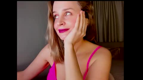 Snapshot of tony_and_alice chatting on 02-06-25, 08:56 Tony and Alice online show from 02-06-25, 08:56