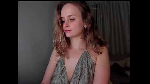 Snapshot of tony_and_alice chatting on 03-07-25, 12:04 Tony and Alice online show from 03-07-25, 12:04