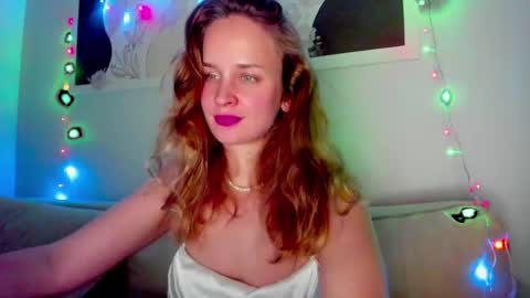 Snapshot of tony_and_alice chatting on 10-31-25, 07:15 Tony and Alice online show from 10-31-25, 07:15