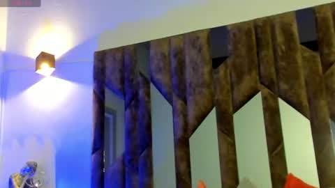 tony_petrov online show from 06-18-26, 07:41