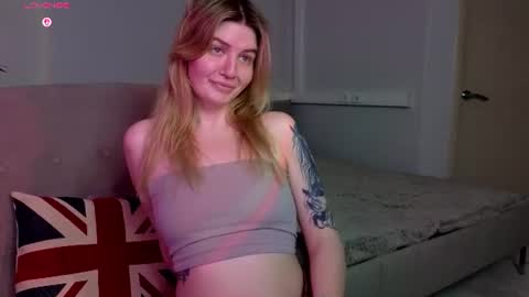 Snapshot of tonyameow chatting on 06-11-26, 01:27 Tonya online show from 06-11-26, 01:27