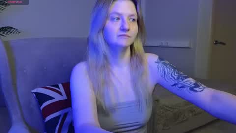 Snapshot of tonyameow chatting on 06-15-26, 01:19 Tonya online show from 06-15-26, 01:19
