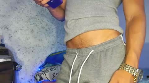 tonydesire_ online show from 04-22-26, 07:48