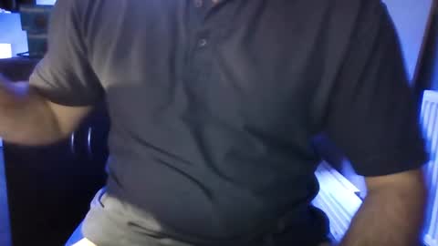 tonymontana202323898991 online show from 12-17-25, 07:53