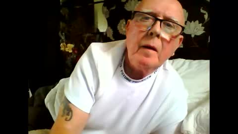 tonywest200519492 online show from 10-21-25, 02:51