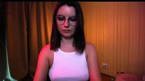 Snapshot of too_beautiful chatting on 11-26-25, 12:17 Elizabeth online show from 11-26-25, 12:17