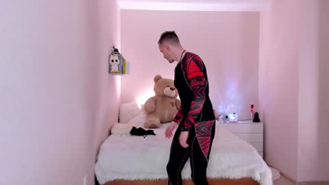 toohornyserj online show from 02-03-25, 11:05