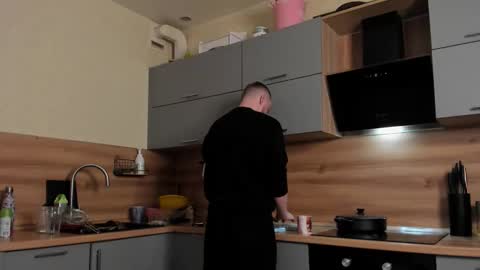 toohornyserj online show from 11-07-25, 09:15