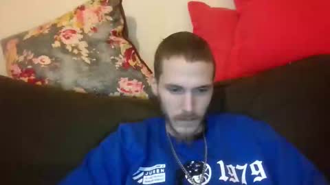 Snapshot of tootall803 chatting on 10-20-25, 02:39 TooTall803 online show from 10-20-25, 02:39