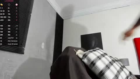 Snapshot of toower_ chatting on 07-29-26, 08:40 T O W E R online show from 07-29-26, 08:40