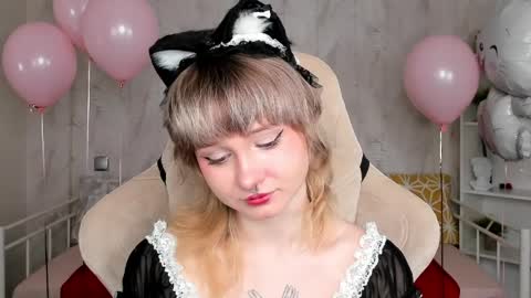 Tori online show from 04-01-26, 12:22