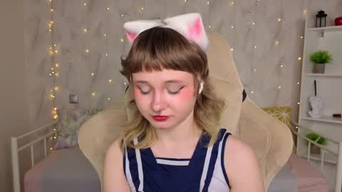 Tori online show from 04-28-26, 12:09