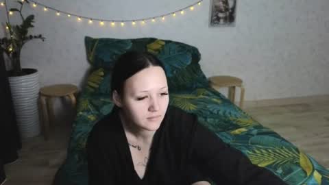 Snapshot of tori_sweet_tori chatting on 06-22-26, 03:25 Tori online show from 06-22-26, 03:25
