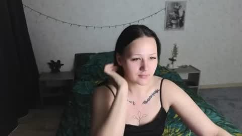 Snapshot of tori_sweet_tori chatting on 07-09-26, 02:37 Tori online show from 07-09-26, 02:37