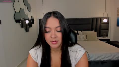 Tori Cross online show from 01-15-25, 12:36