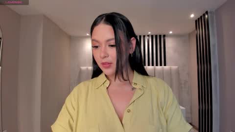 Tori Cross online show from 12-22-25, 12:57