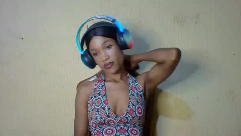 Snapshot of toriebauers chatting on 05-28-26, 03:53 Aria online show from 05-28-26, 03:53