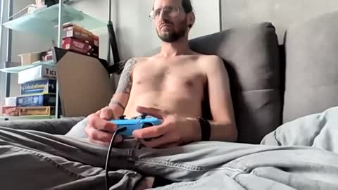 Tornado2156 online show from 11-07-25, 07:03